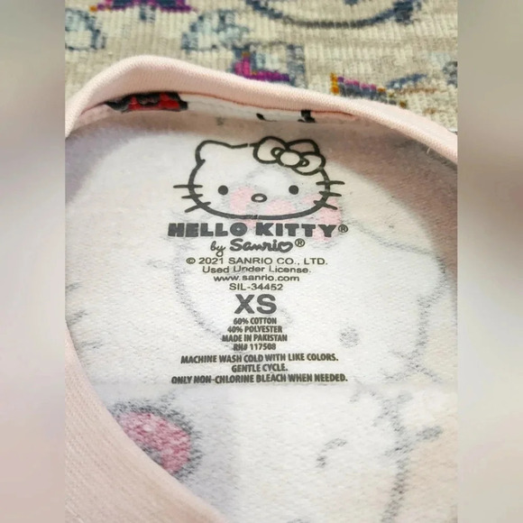 Sanrio Women's Tops Pink Hello Kitty Graphic Faces Crew Neck Sweatshirt, sz XS - Picture 6 of 13